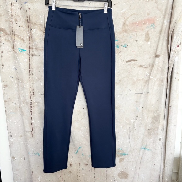 Greyson the Amber Pant - Picture 2 of 4